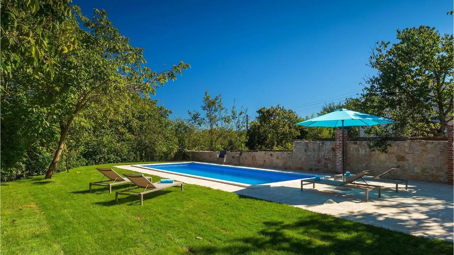 Kontakt z Villa Casa Mira